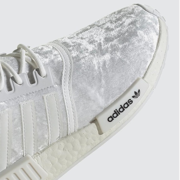 NEW! Adidas Women's NMD_R1 Crystal White Silver Metallic Running Shoes Size 8 - Picture 5 of 9